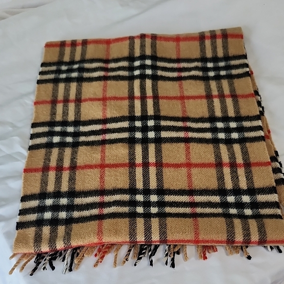 Burberry Tan and Black Plaid Scarf - Picture 4 of 5